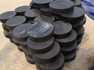 洋县板式橡胶支座由若干层橡胶片与薄钢板经加压硫化